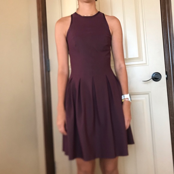 Lululemon Here To There Mini Athletics Dress Bordeaux Drama Burgundy sz 4 - Picture 4 of 14